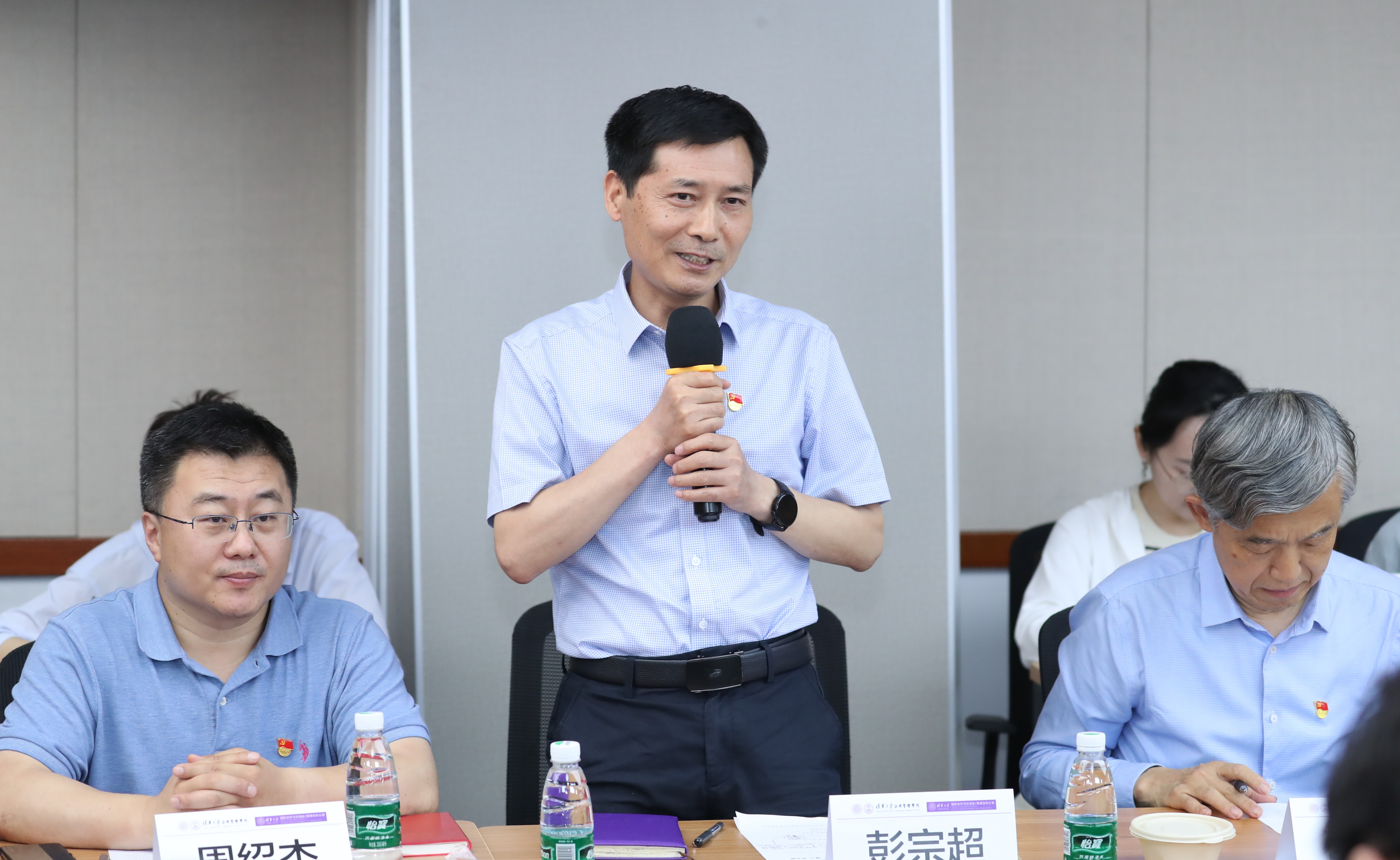 20230619-公管学院国际所党支部、博21党支部与国际处党支部开展联学共建活动-侯晓军-彭宗超致辞.JPG